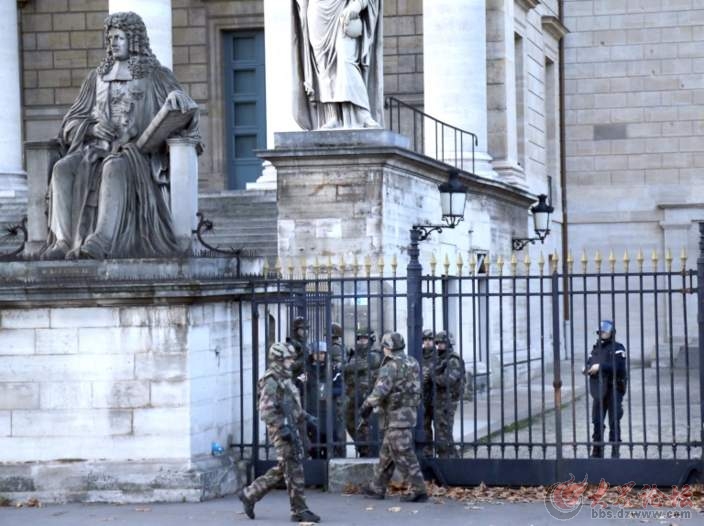欧洲版的9.11:法国巴黎恐怖袭击目前死亡人数