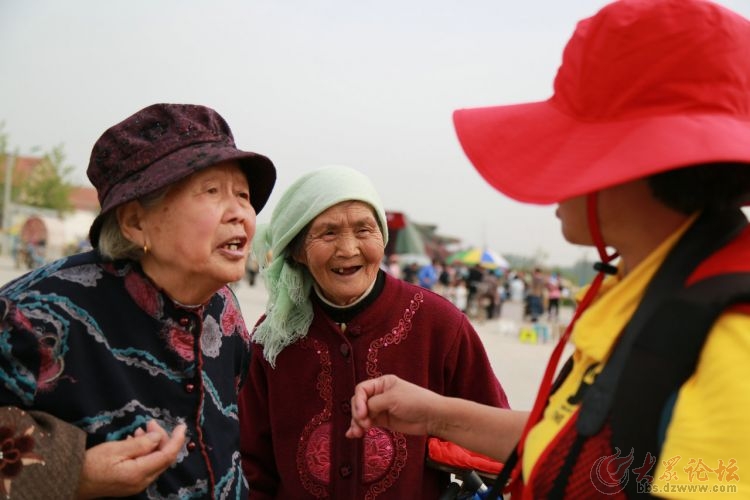 中国百名女摄影家走进菏泽采风纪实