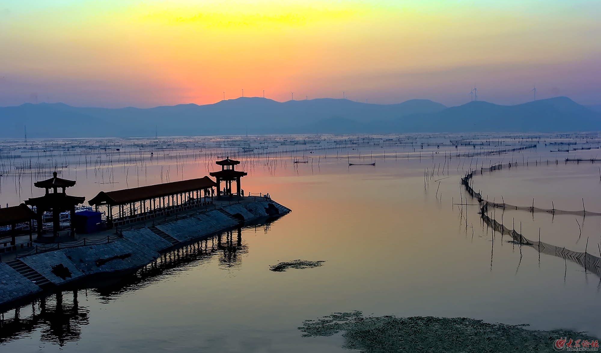 东平湖的早晨