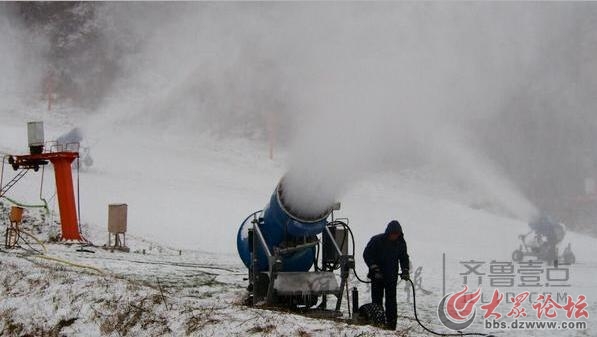 滑雪季提前啦！看看雪是如何造出来的？