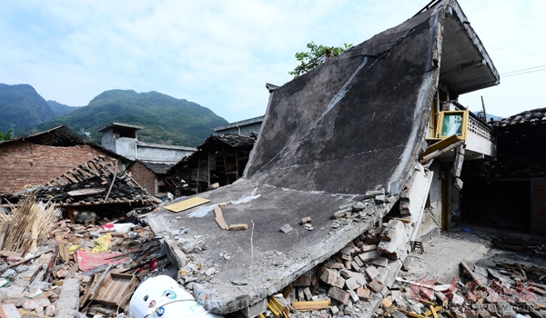 菏泽大地震图片