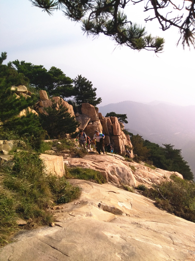 泰山登頂七人行