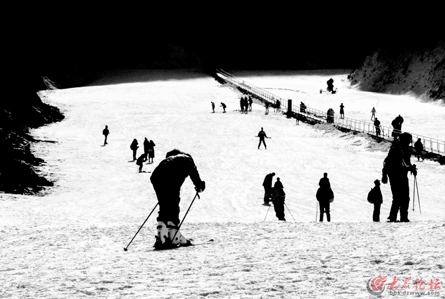 青龙峪高山滑雪场图片